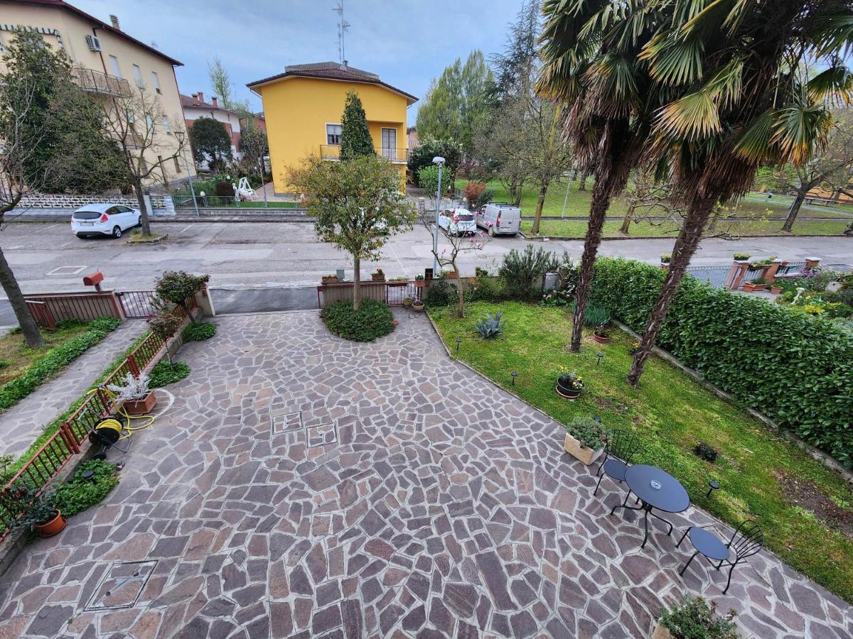 Gold B&B Ravarino Экстерьер фото
