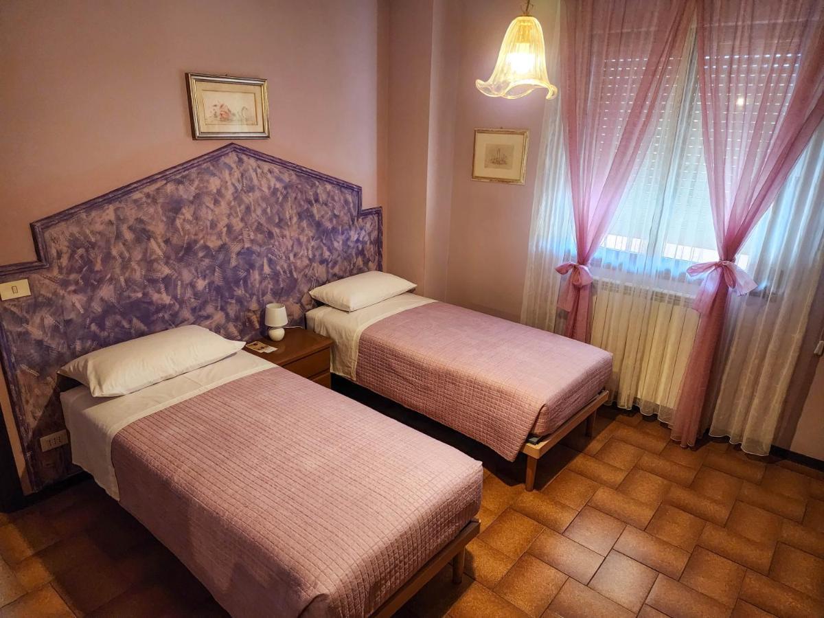 Gold B&B Ravarino Экстерьер фото