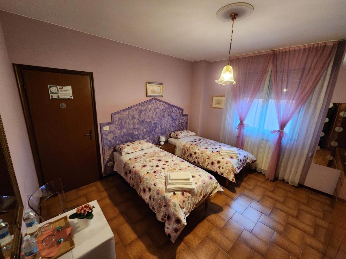 Gold B&B Ravarino Экстерьер фото